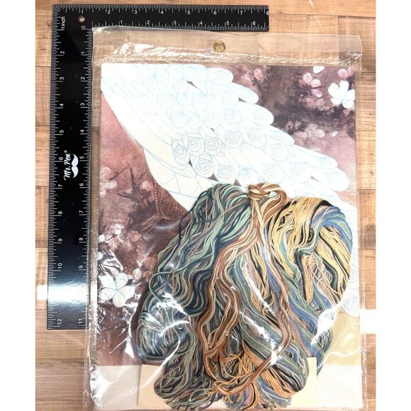 Elsa Williams ColorArt Crewel Kit Imperial Peacock 20" x 16" 100% Polyester Fabr - Picture 4 of 4